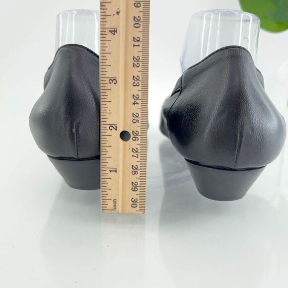 AGL Italy Women's Pump Size 41 11 Cap Toe Block Heel Low Heel Black Leather - Picture 5 of 11